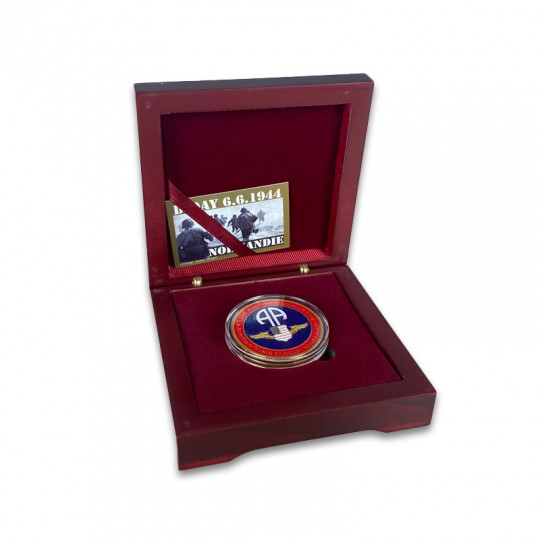 82nd Airborne medal (with box)