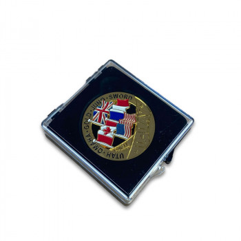 Médaille avec boîtier :...