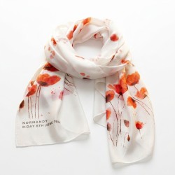 White scarf : Poppy