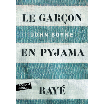 Le garçon en pyjama